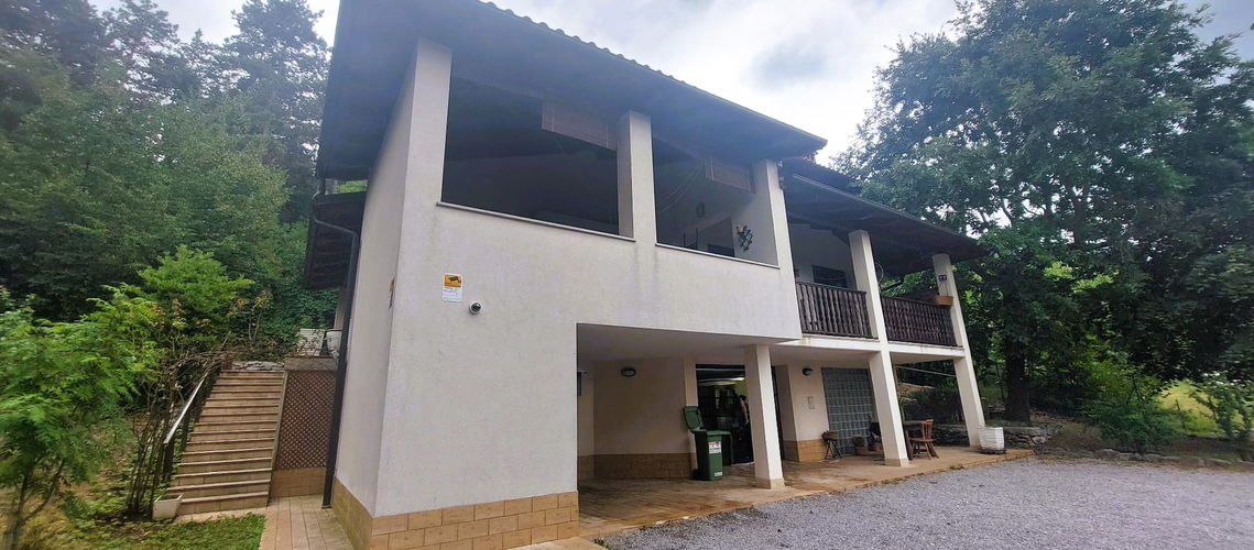 Lokacija: Obalno - kraška, Sežana, Plešivica