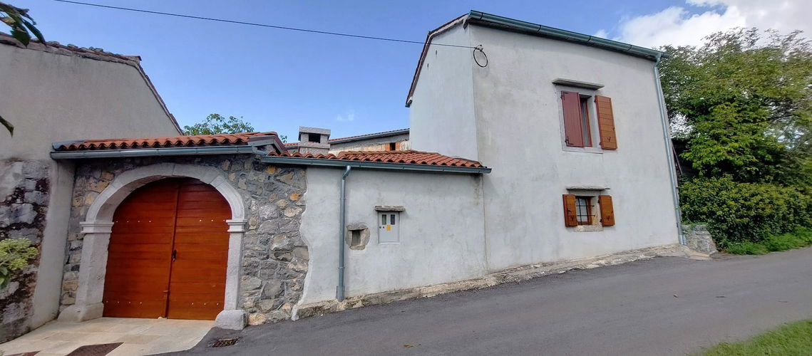 Nepremičnina: Prodaja, Hiša, Samostojna Lokacija: Obalno - kraška, Komen, Volčji Grad
