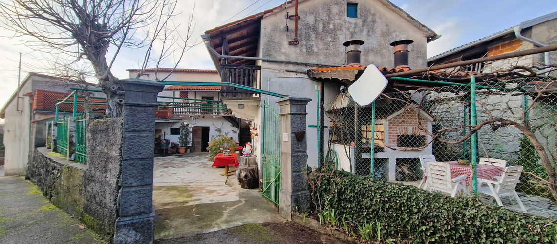 Lokacija: Obalno - kraška, Sežana, Ponikve