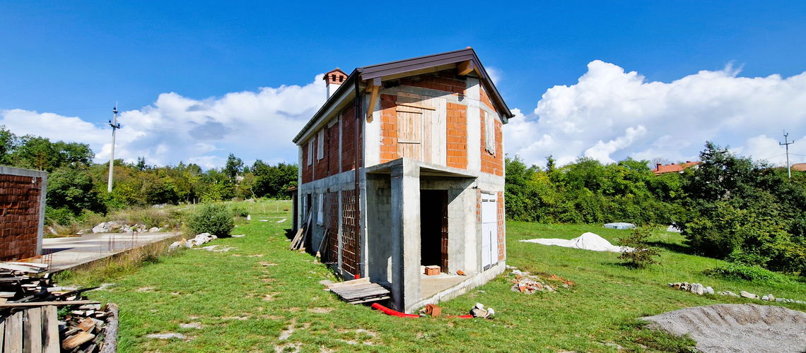Lokacija: Obalno - kraška, Sežana, Kosovelje