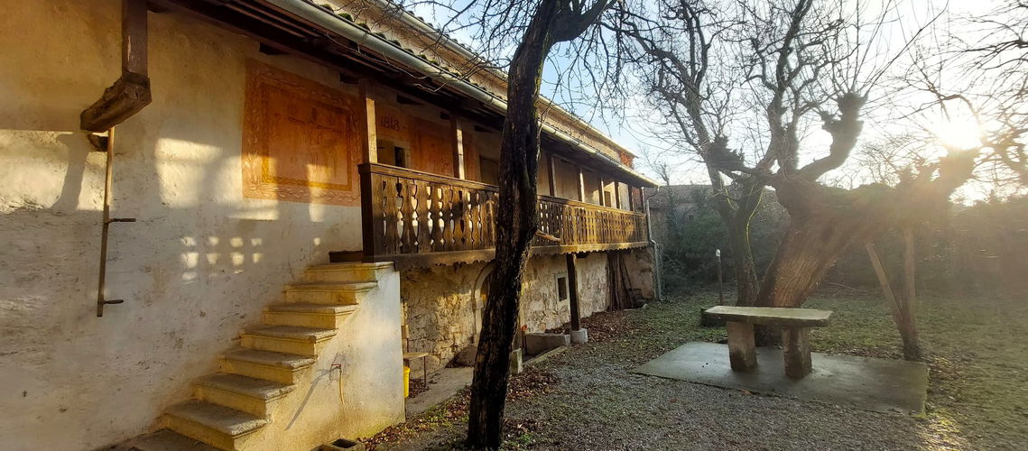 Location: Coastal-Karst, Komen, Kobjeglava