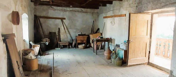 Nepremičnina: Prodaja, Hiša, Samostojna Lokacija: Obalno - kraška, Komen, Kobjeglava