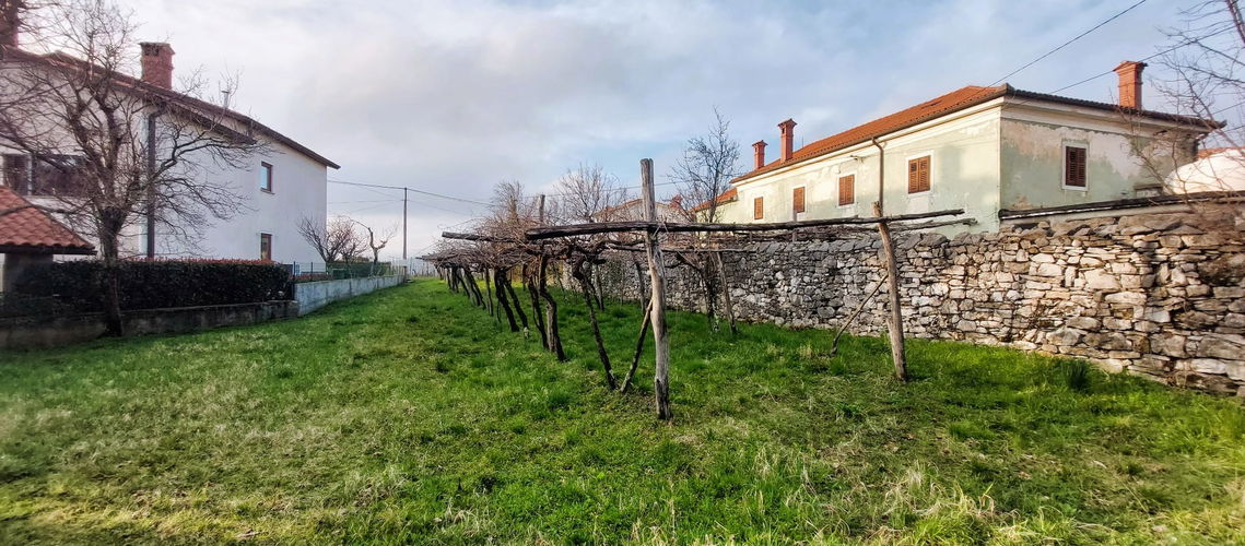 Nepremičnina: Prodaja, Hiša, Samostojna Lokacija: Obalno - kraška, Komen, Kobjeglava