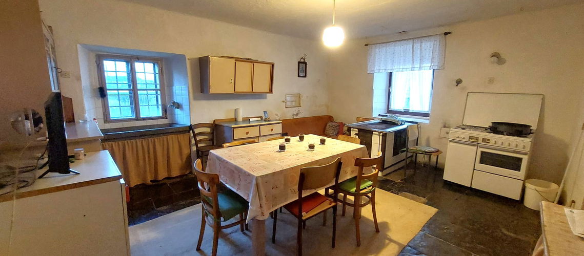 Nepremičnina: Prodaja, Hiša, Samostojna Lokacija: Obalno - kraška, Komen, Kobjeglava