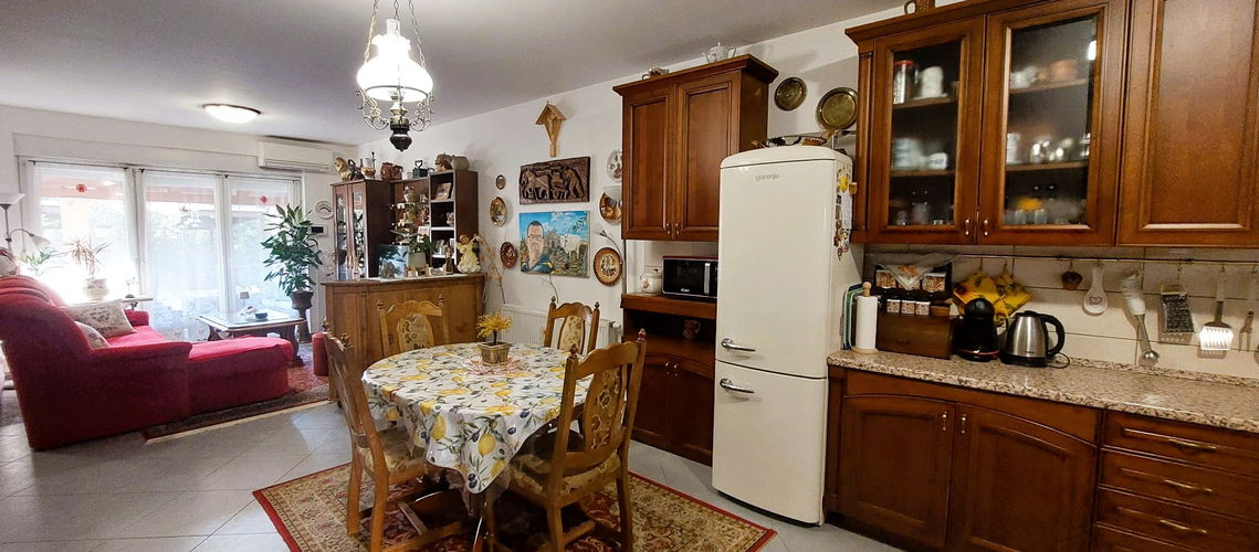 Lokacija: Hrvaška, Istarska županija, Buje, Kaldanija