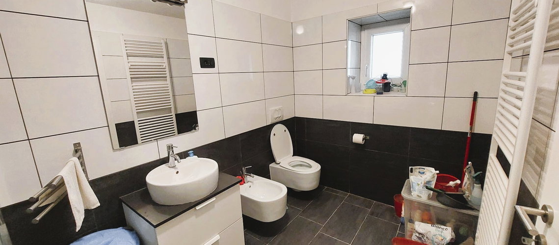 Lokacija: Obalno - kraška, Koper, Srgaši