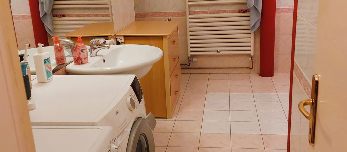 Lokacija: Notranjsko - kraška, Postojna, Postojna