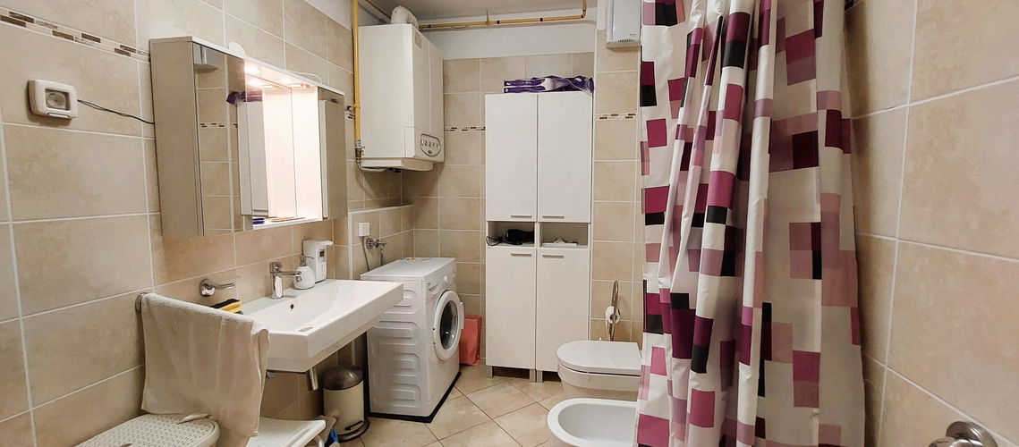 Lokacija: Obalno - kraška, Koper, Semedela