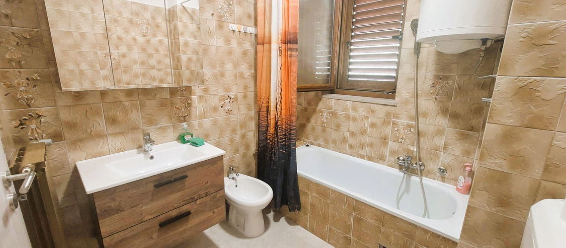 Lokacija: Obalno - kraška, Koper, Dekani