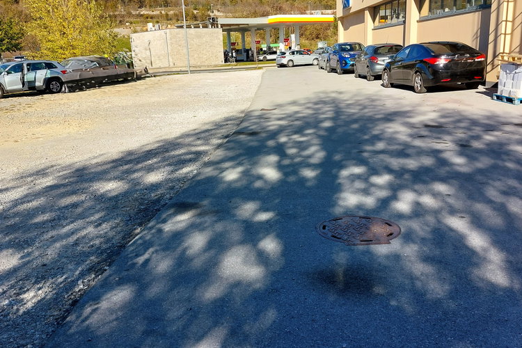 Lokacija: Obalno - kraška, Hrpelje - Kozina, Kozina