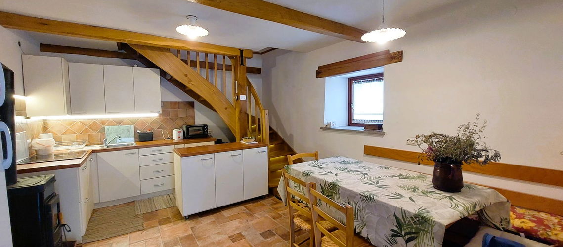 Nepremičnina: Prodaja, Hiša, Samostojna Lokacija: Obalno - kraška, Komen, Volčji Grad