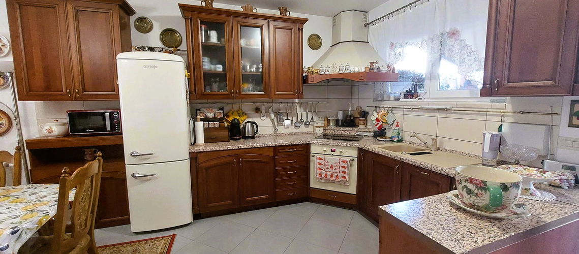 Lokacija: Hrvaška, Istarska županija, Buje, Kaldanija