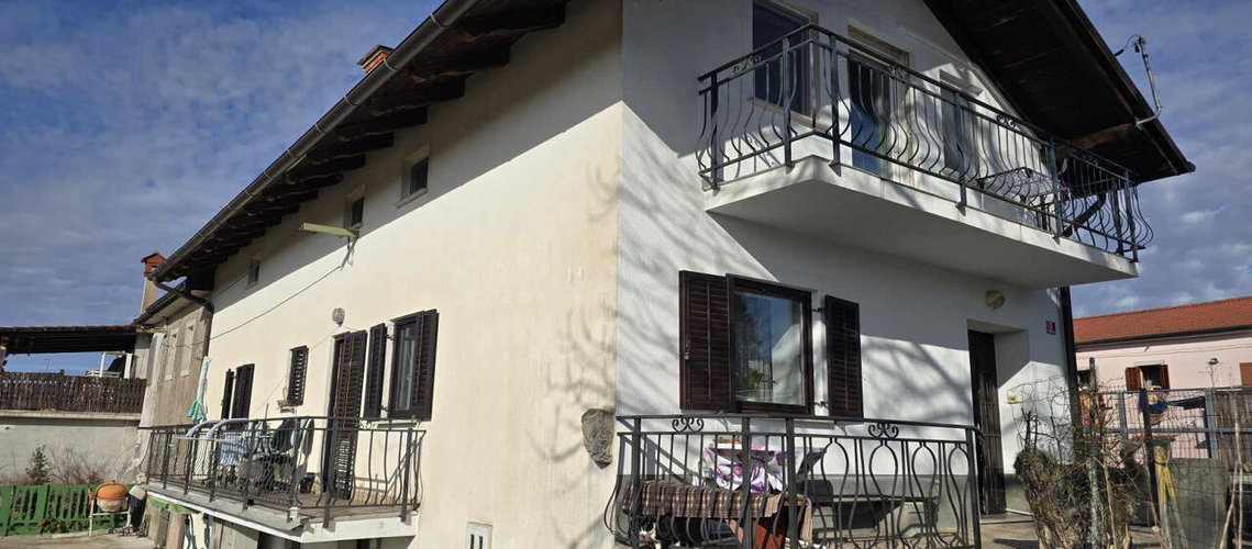 Lokacija: Obalno - kraška, Hrpelje - Kozina, Markovščina