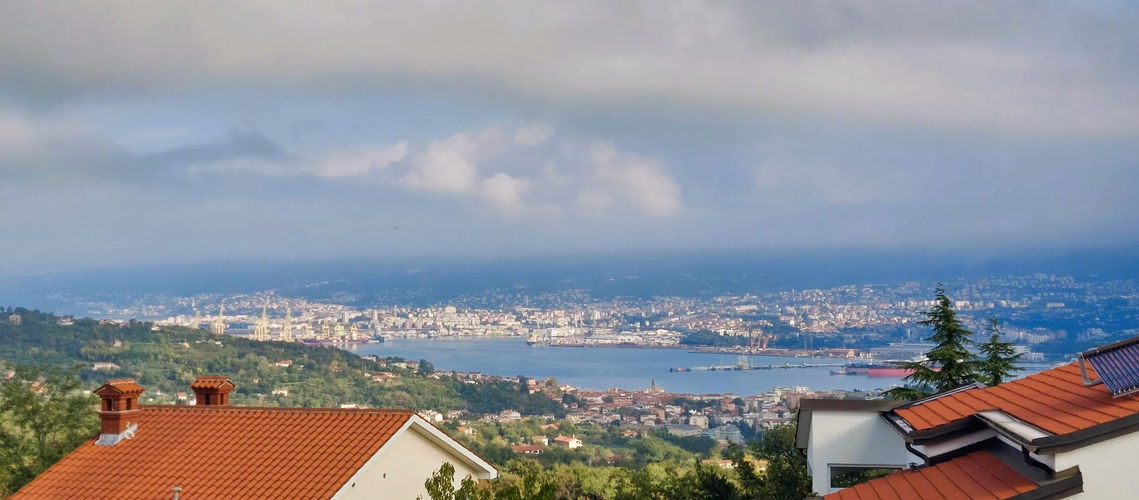 Real estate: Sale, House, Detached Location: Coastal-Karst, Koper, Hrvatini