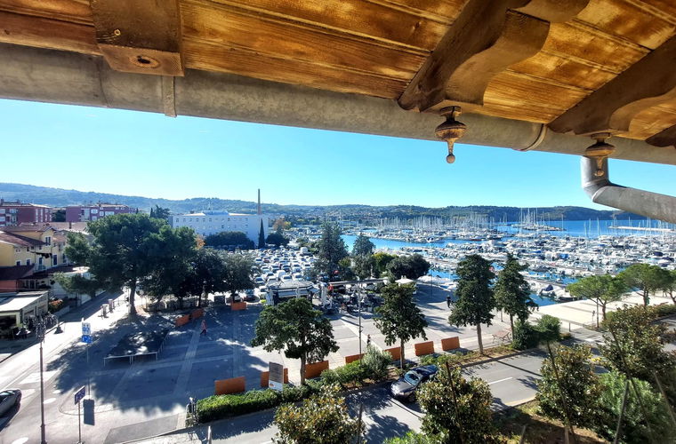 Lokacija: Obalno - kraška, Izola, Center