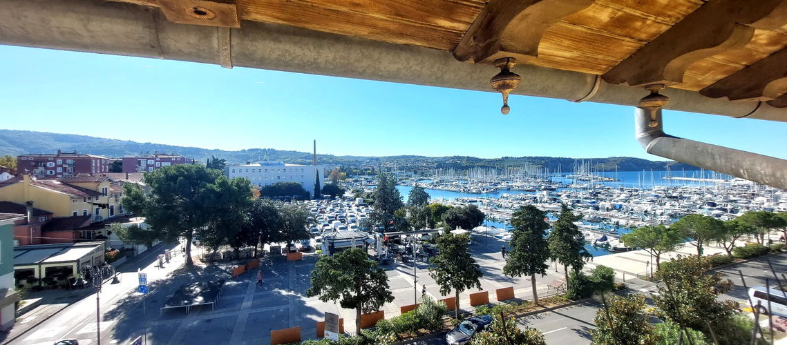 Lokacija: Obalno - kraška, Izola, Center