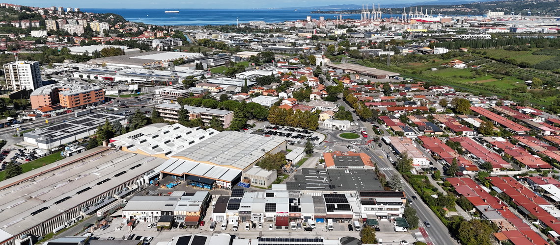 Nepremičnina: Oddaja, Poslovni prostor, Pisarna Lokacija: Obalno - kraška, Koper, Šalara