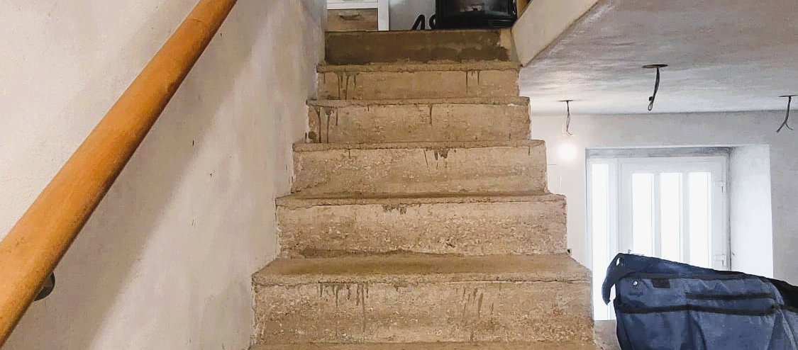 Lokacija: Obalno - kraška, Koper, Srgaši