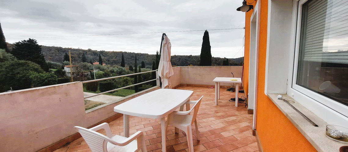 Lokacija: Obalno - kraška, Koper, Srgaši