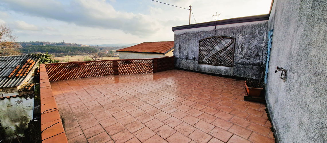 Lokacija: Obalno - kraška, Sežana, Ponikve