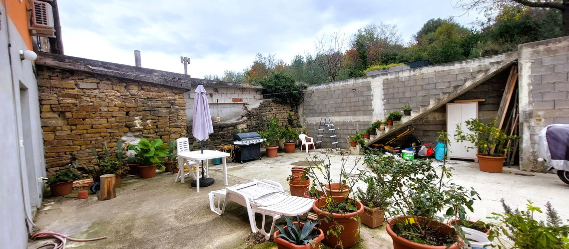 Lokacija: Obalno - kraška, Koper, Srgaši