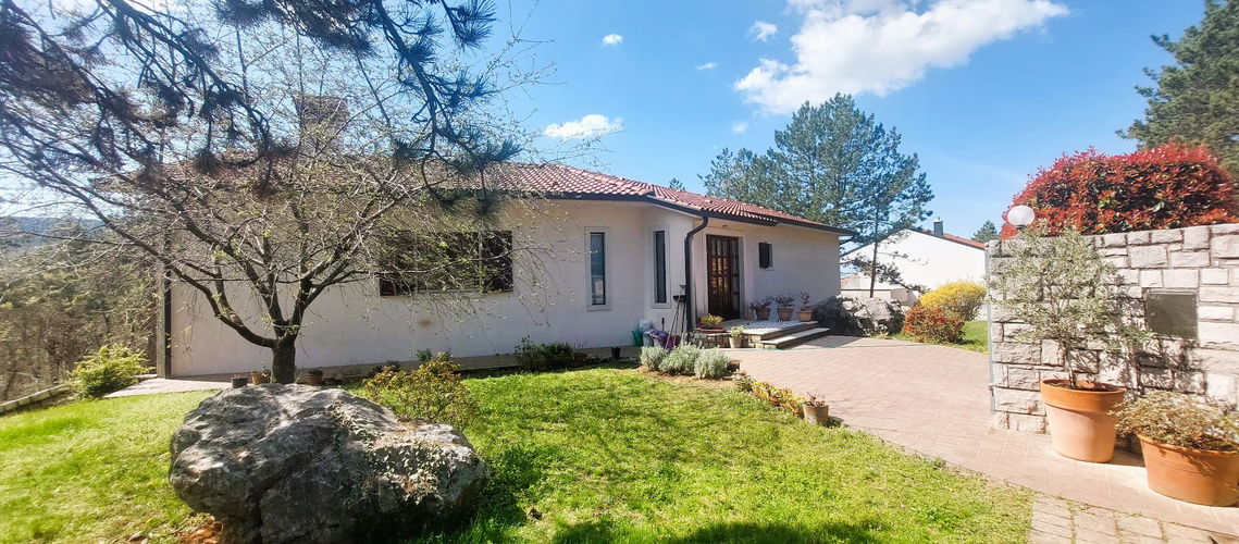 Lokacija: Obalno - kraška, Sežana, Lokev