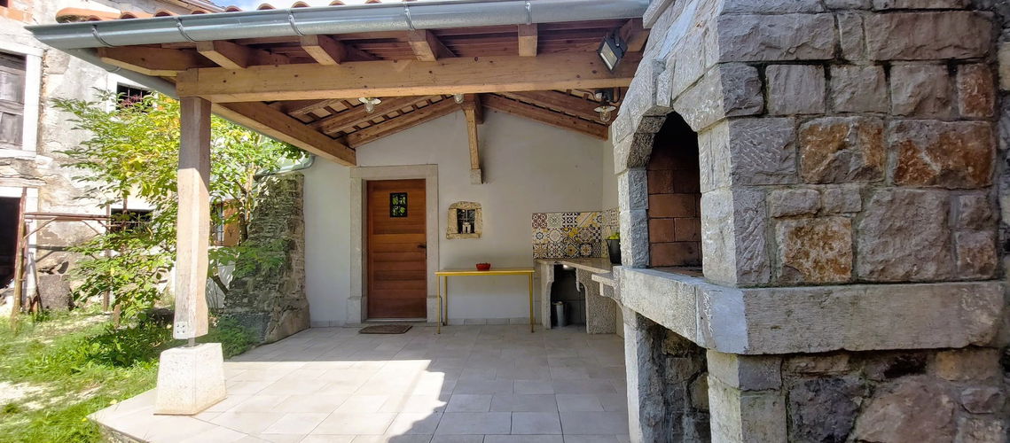 Nepremičnina: Prodaja, Hiša, Samostojna Lokacija: Obalno - kraška, Komen, Volčji Grad