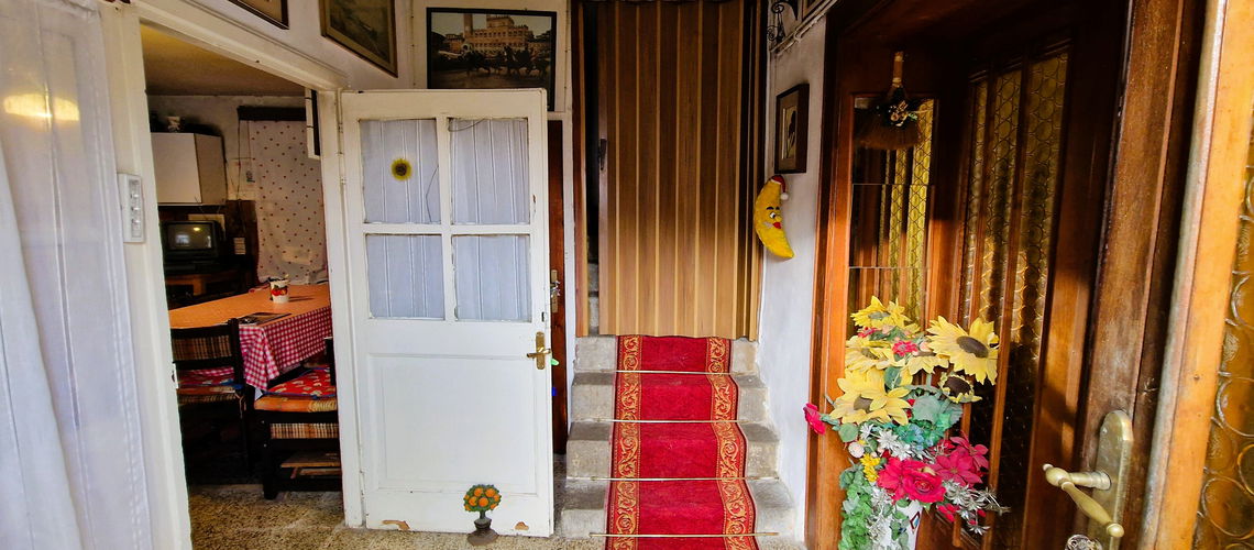 Lokacija: Obalno - kraška, Sežana, Ponikve