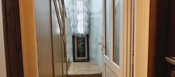 Real estate: Sale, Apartment, 3-bedroom Location: Coastal-Karst, Koper, Center