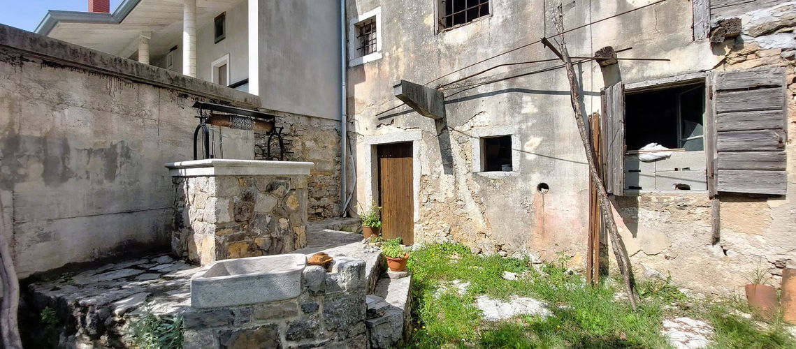 Nepremičnina: Prodaja, Hiša, Samostojna Lokacija: Obalno - kraška, Komen, Volčji Grad