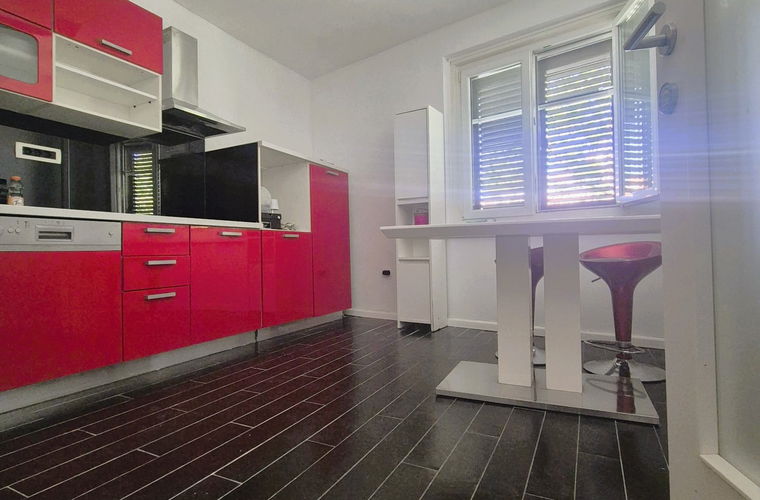 Lokacija: Obalno - kraška, Koper, Center