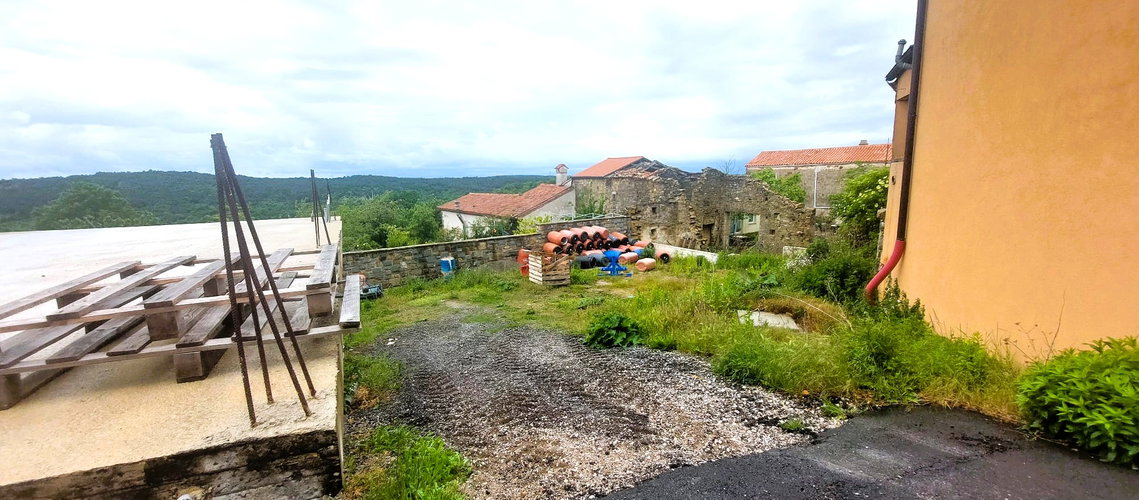 Lokacija: Obalno - kraška, Hrpelje - Kozina, Ocizla