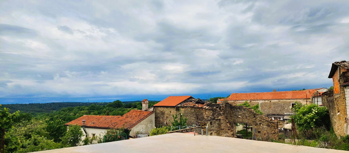 Lokacija: Obalno - kraška, Hrpelje - Kozina, Ocizla