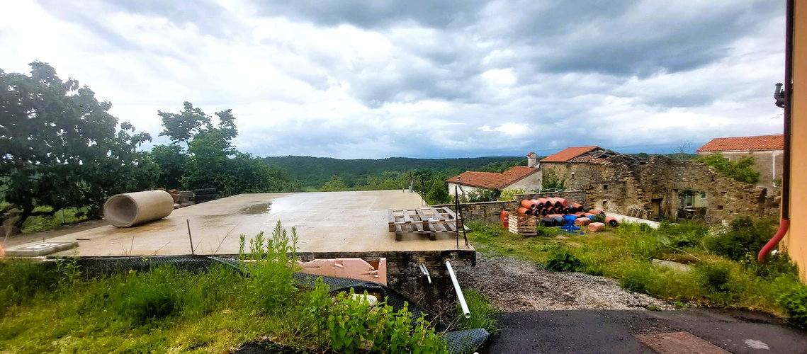 Lokacija: Obalno - kraška, Hrpelje - Kozina, Ocizla
