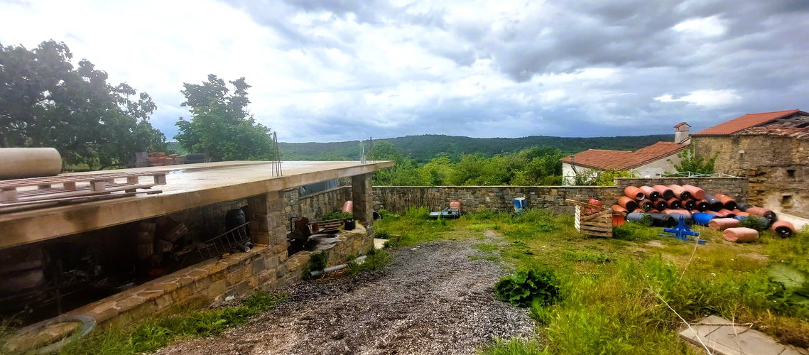 Lokacija: Obalno - kraška, Hrpelje - Kozina, Ocizla