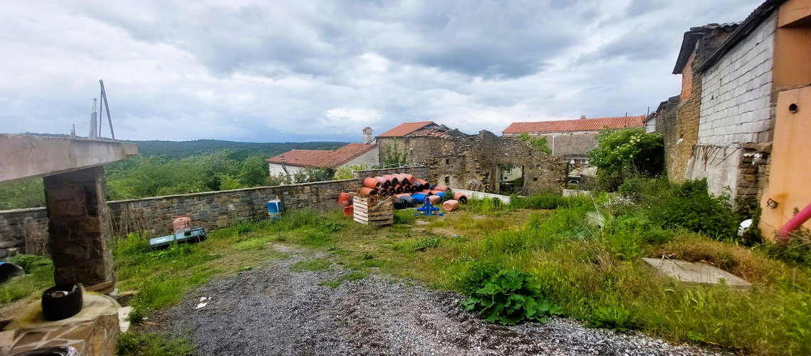 Lokacija: Obalno - kraška, Hrpelje - Kozina, Ocizla