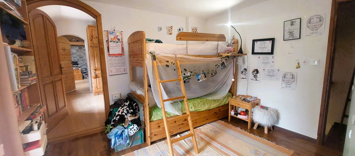 Lokacija: Obalno - kraška, Sežana, Prelože pri Lokvi