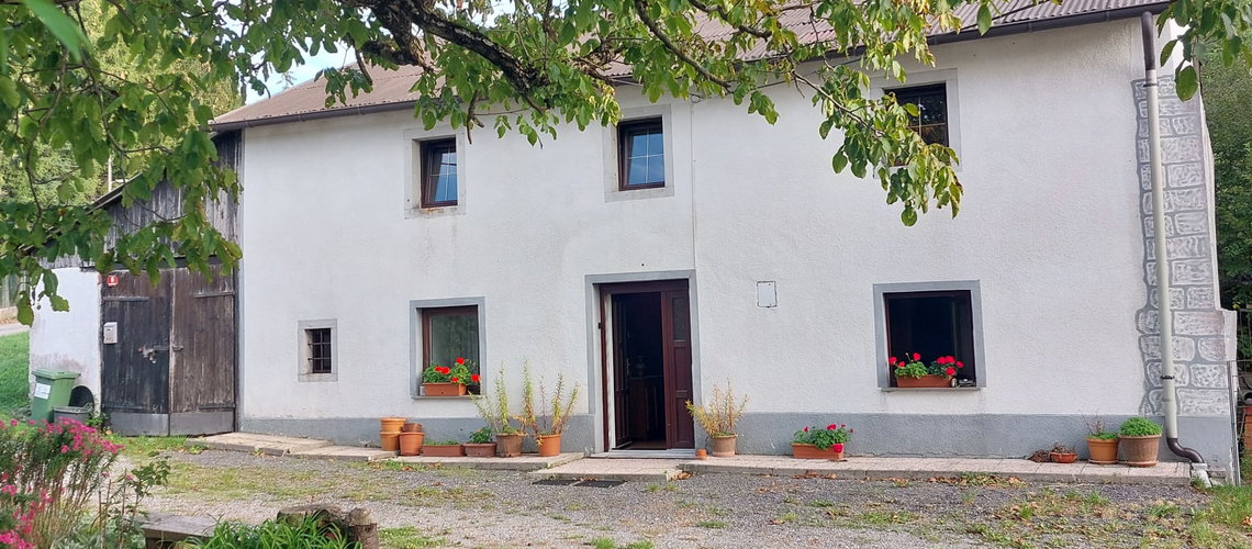 Lokacija: Obalno - kraška, Divača, Senožeče