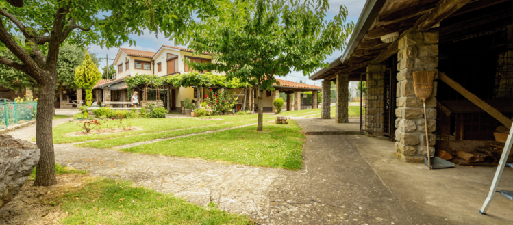 Real estate: Sale, House, Detached Location: Coastal-Karst, Koper, Pomjan