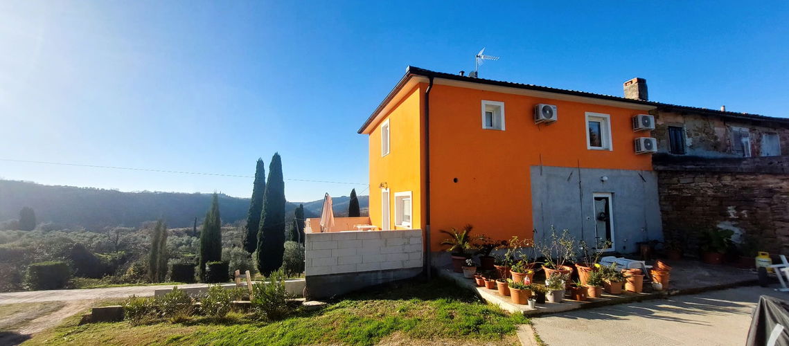 Lokacija: Obalno - kraška, Koper, Srgaši