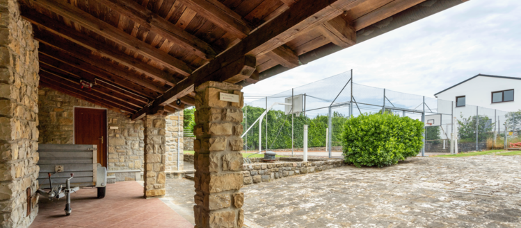 Real estate: Sale, House, Detached Location: Coastal-Karst, Koper, Pomjan