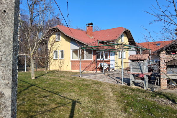 Lokacija: Pomurska, Puconci, Dolina