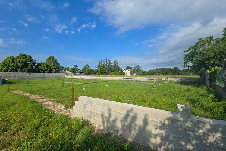 Lokacija: Obalno - kraška, Sežana, Majcni