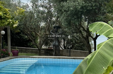 Obalno - kraška, Piran, Portorož, Prodaja, Hiša, Samostojna, 383.2 m<sup>2</sup>, 1975