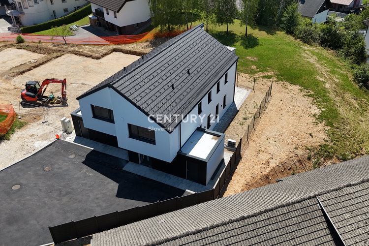 Lokacija: Ljubljana okolica, Medvode, Zgornje Pirniče