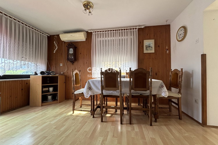 Lokacija: Koroška, Ravne na Koroškem, Ravne na Koroškem