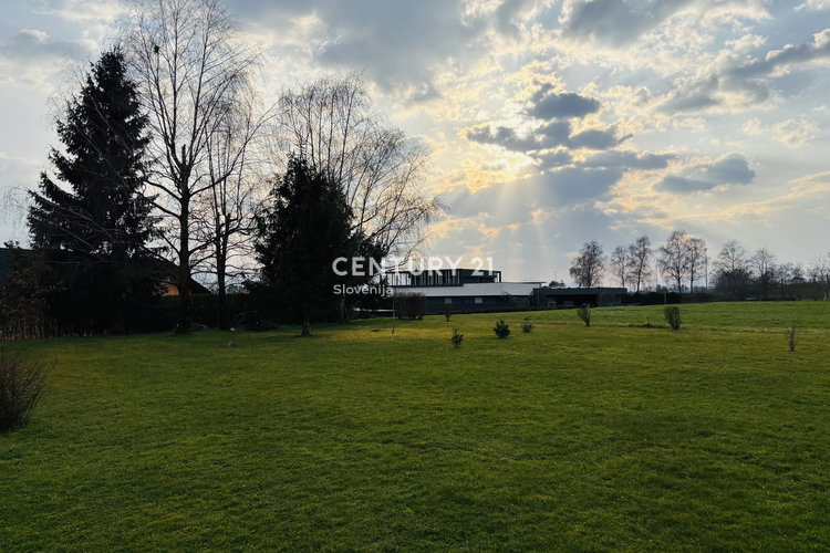 Location: Savinjska, Celje, Ljubečna