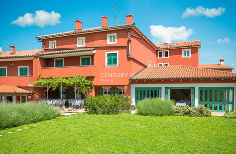 Obalno - kraška, Sežana, Štorje, Prodaja, Hiša, Poslovno stanovanjska, 550 m<sup>2</sup>, 1868