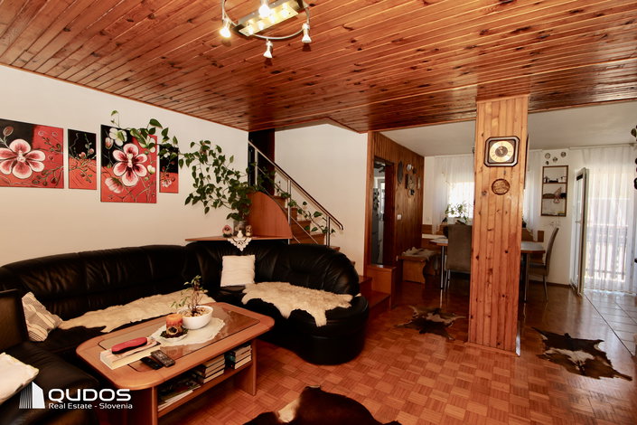 Lokacija: Ljubljana okolica, Dol pri Ljubljani, Dolsko