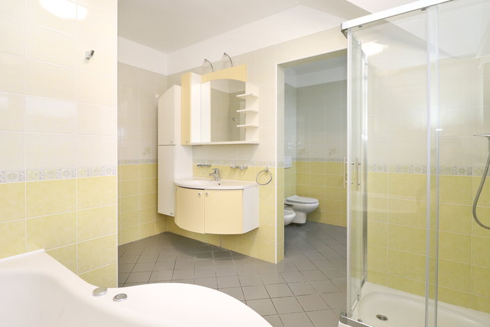 Lokacija: Ljubljana okolica, Domžale, Radomlje